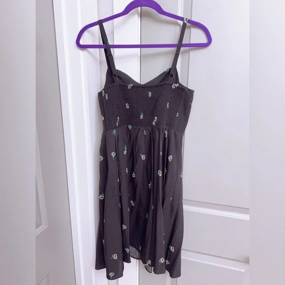 Old Navy Black Floral Fit-and-Flare Sundress Size Medium - Picture 4 of 4